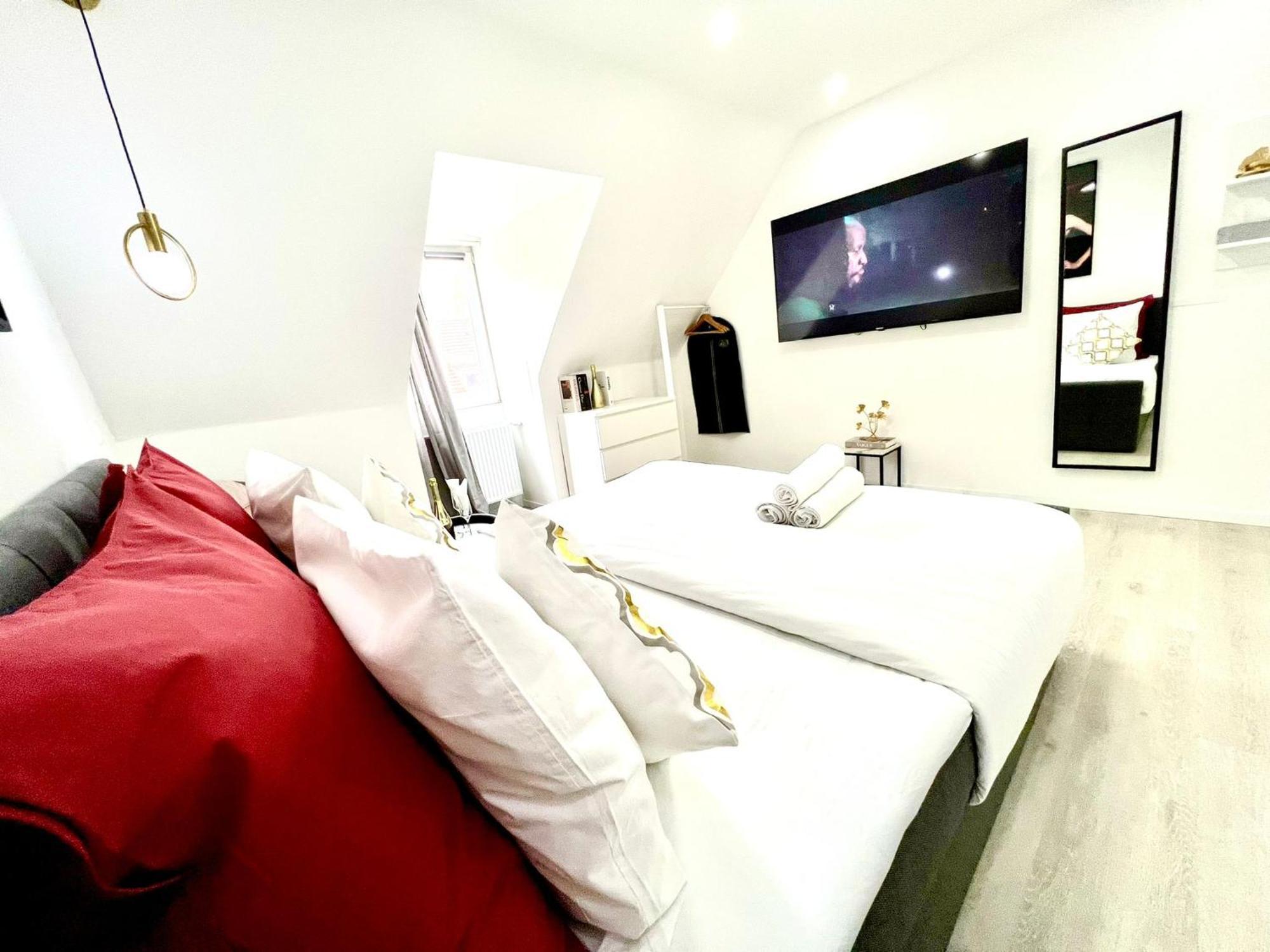 Living Solution 24 * Karlsruhe